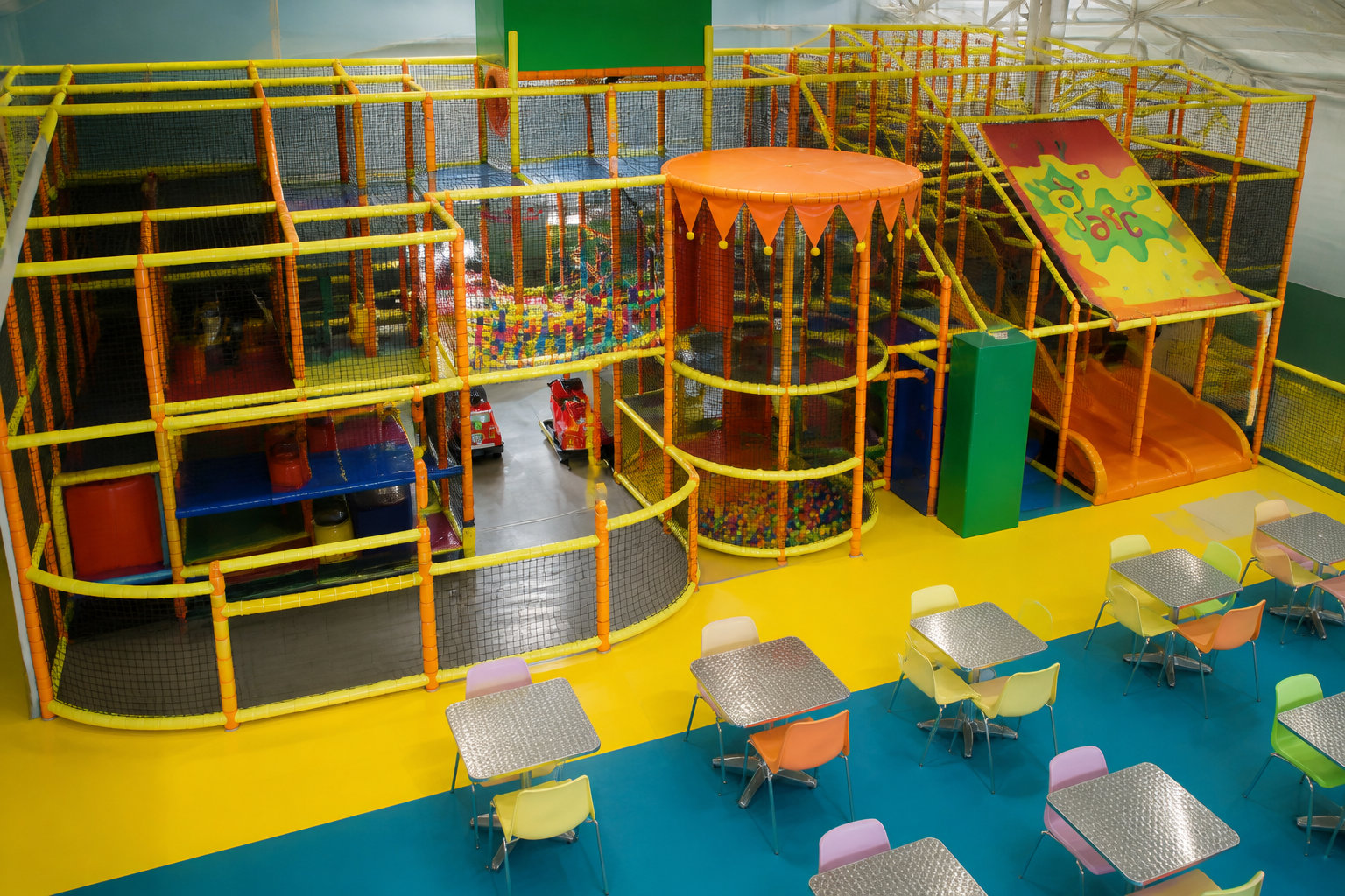 Activités sportives indoor pour défouler les enfants